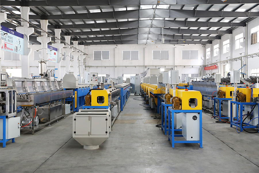 Comparative Analysis: 90mm16D/20D and 50mm12D Rubber Extrusion Machines